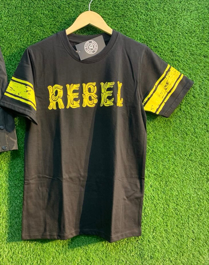 Rebel 17  Men’s Graphic T-shirt